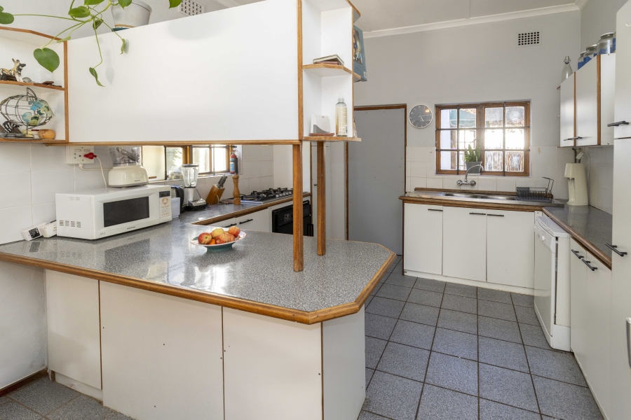 3 Bedroom Property for Sale in Claremont Western Cape